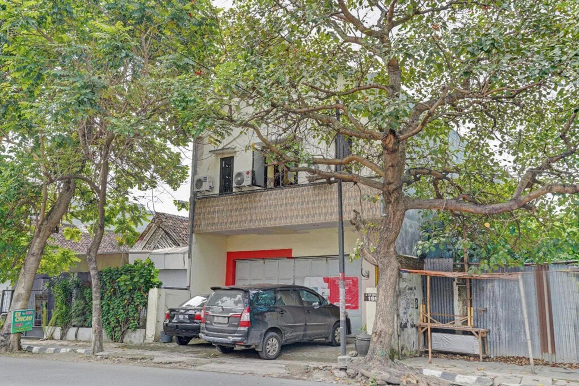 Kediri Homes Guest House Kültér fotó